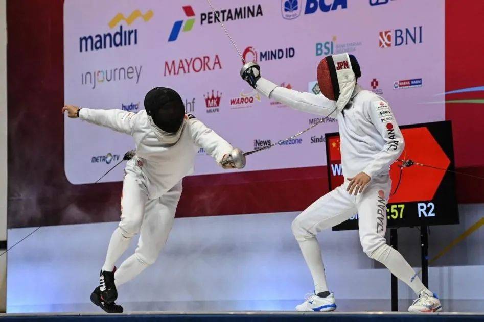时隔十年！王子杰15-13日本选手山田优，夺亚锦赛男重金牌