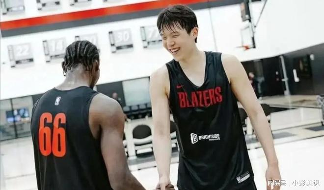 开云体育-霍楠：会发牌&amp;三分中锋极具价值，预测杨瀚森27或30签被选中的简单介绍