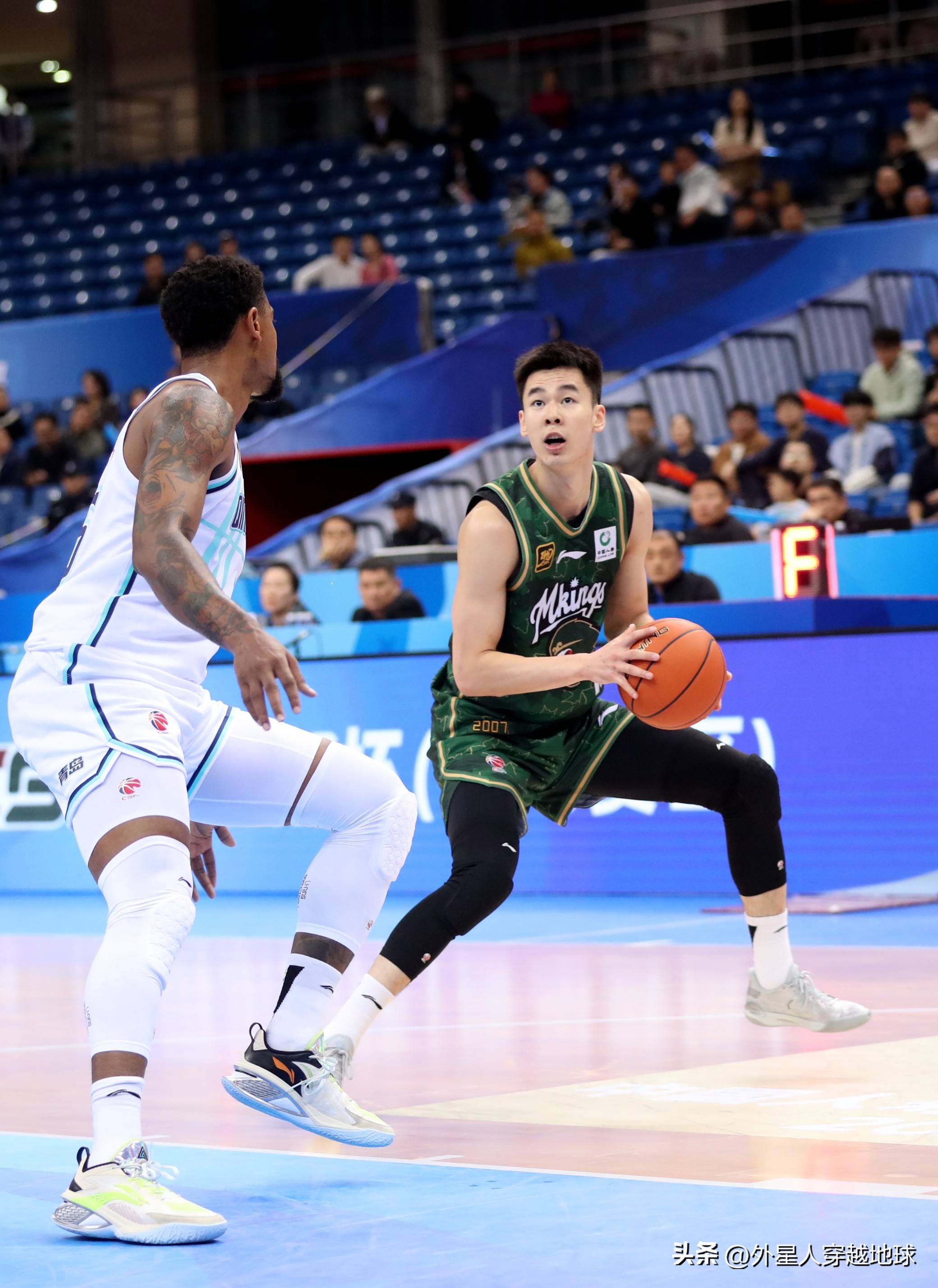 林崴17分郭昊文13+6+7同曦力克青岛止连败的简单介绍